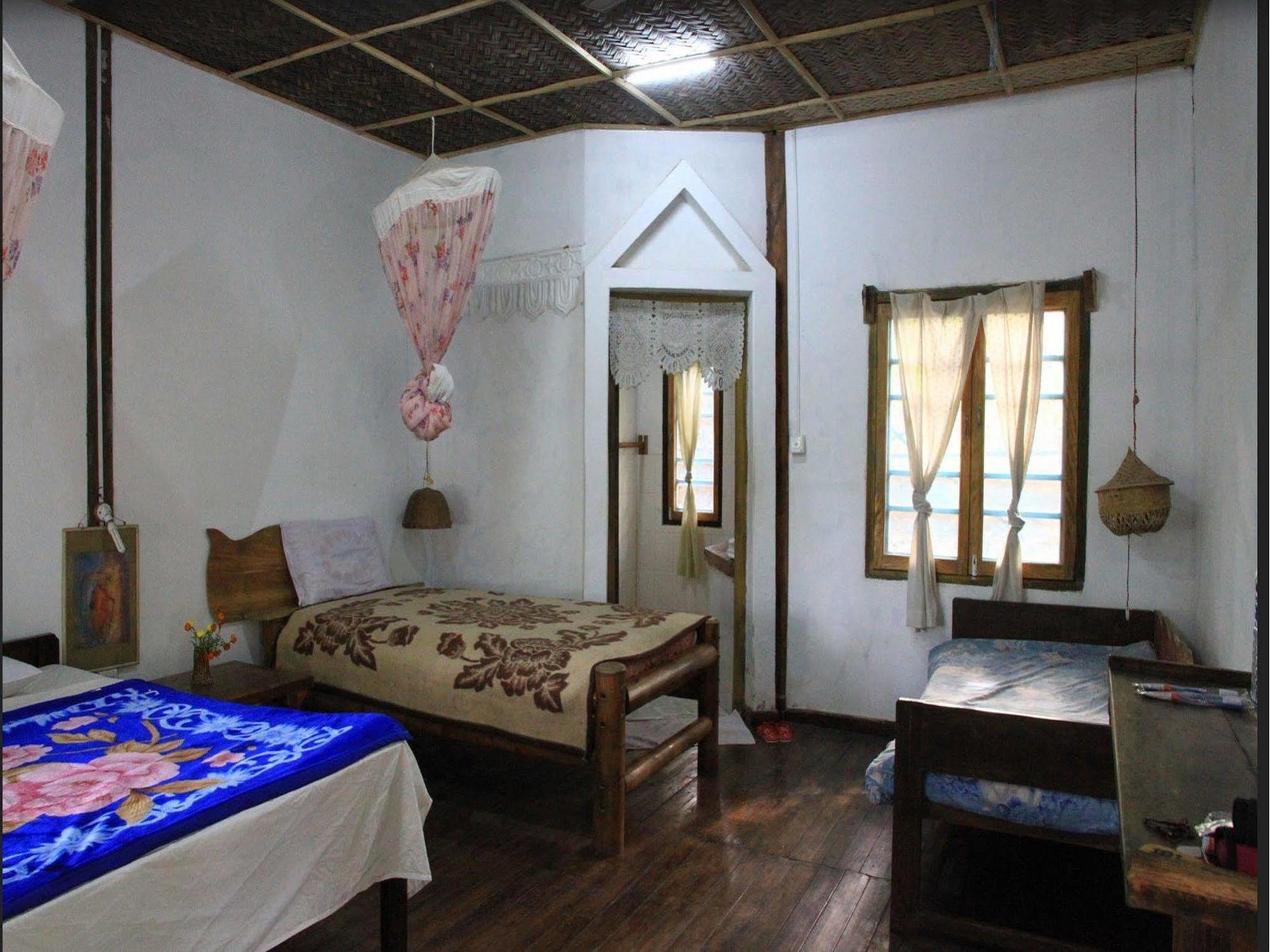 Prince Hotel Mrauk-oo Eksteriør billede